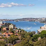 2 Bed North Sydney Self Catering